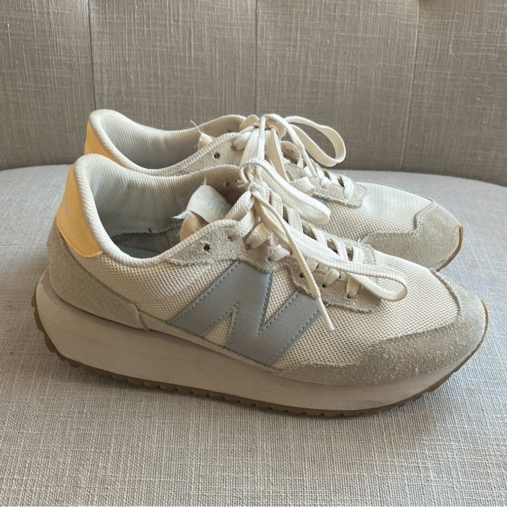 New Balance 237 Women’s Beige, Peach, Light Blue and Gray Sneakers